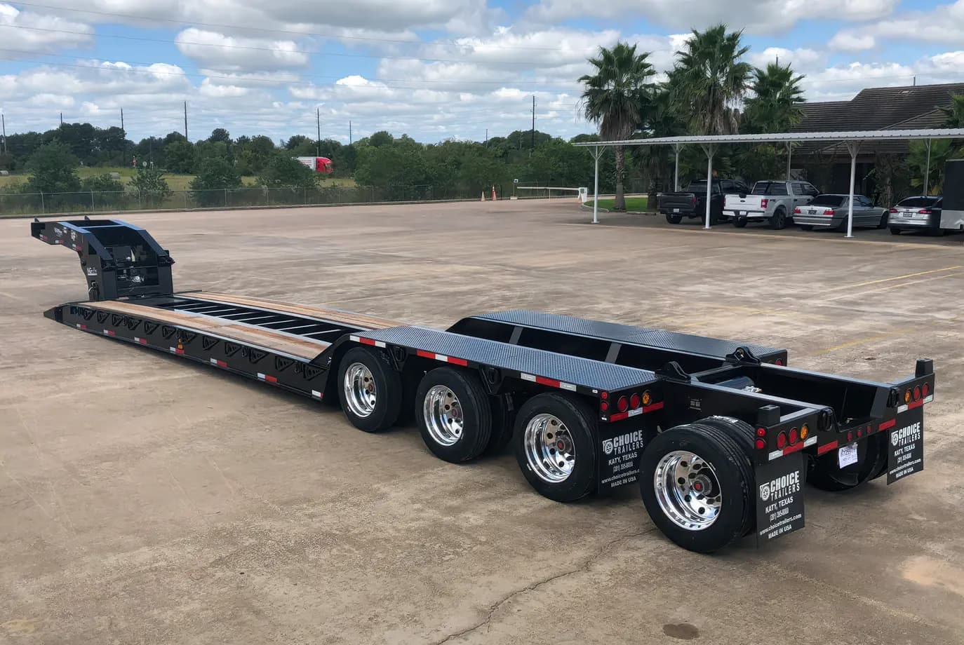 355NG Dressed Lowboy Trailer w/Hydraulic Flip